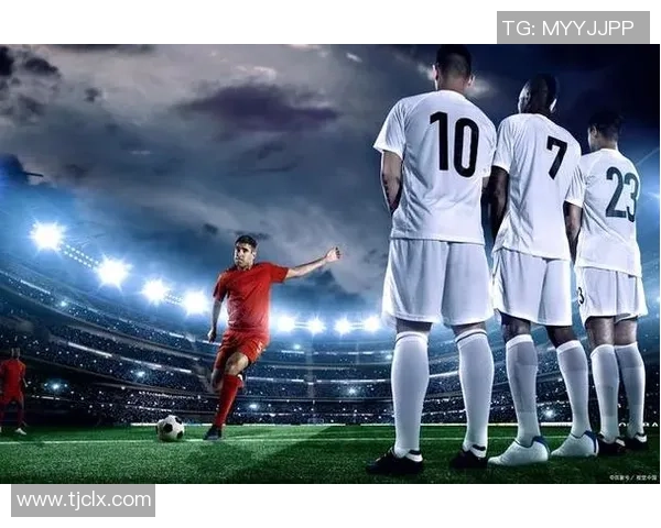 脚踩足球的传奇球星们：从梅西到C罗的技艺与风采解析